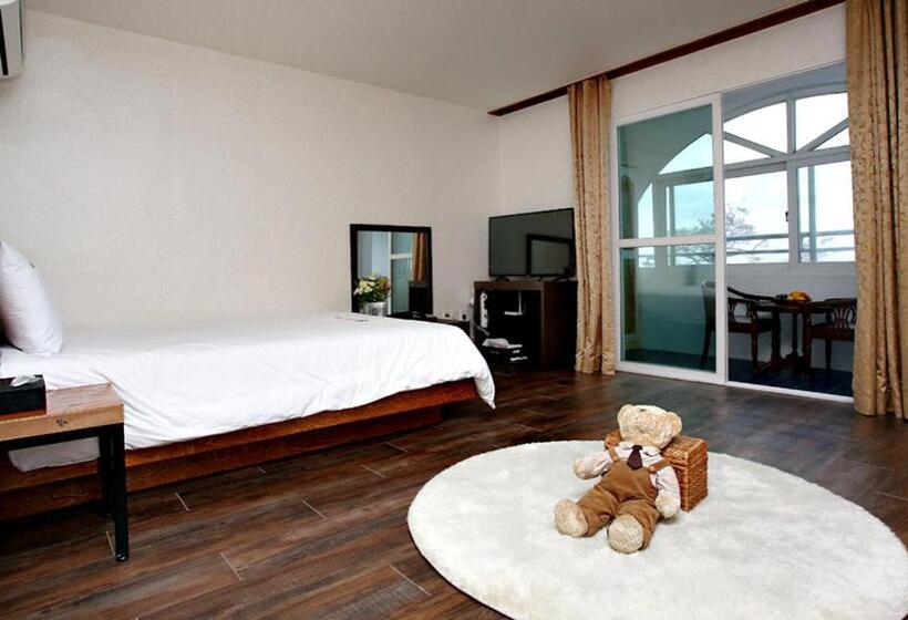 オーシャンビュースーペリアールーム, Mallipo