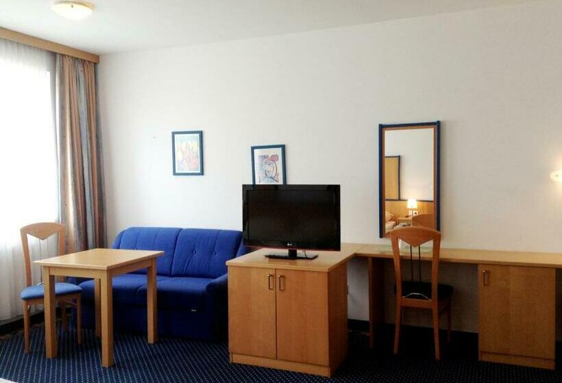 Номер Стандарт Трехместный, Thalinger Hof