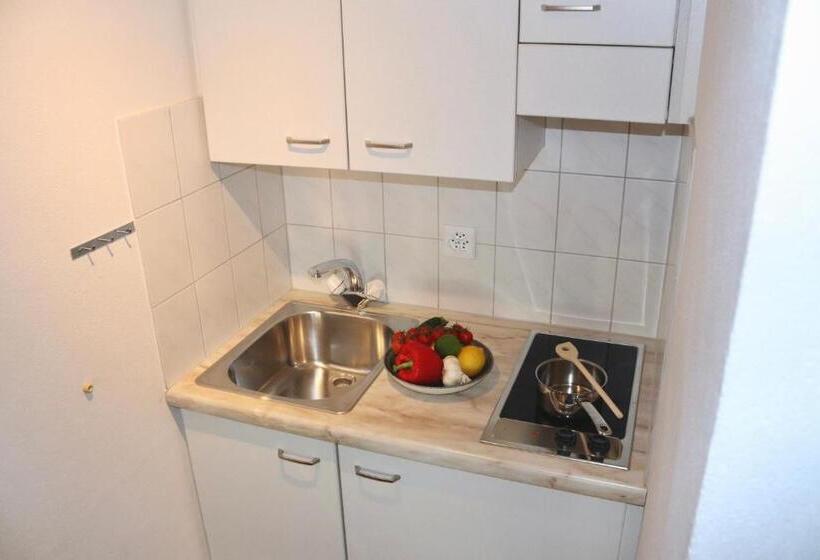 חדר סטנדרט עם מרפסת, Boutique Hotel Vincenz