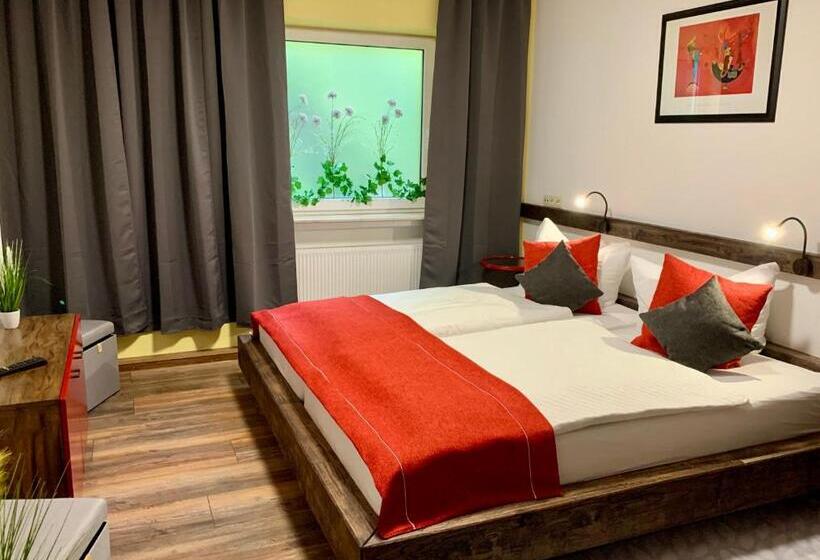 شقة غرفة واحدة, Auermühle