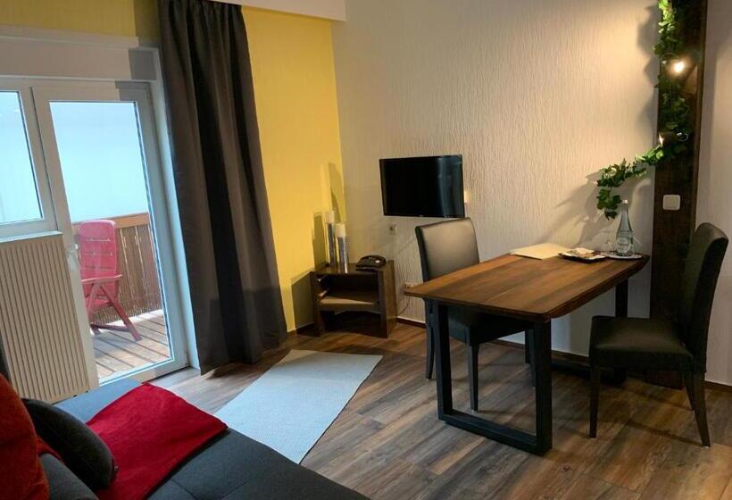 شقة غرفة واحدة, Auermühle