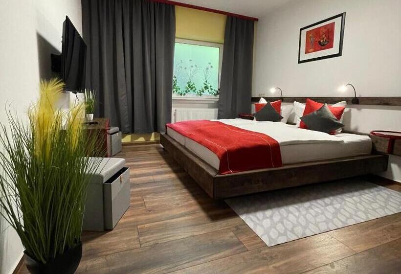 شقة غرفة واحدة, Auermühle