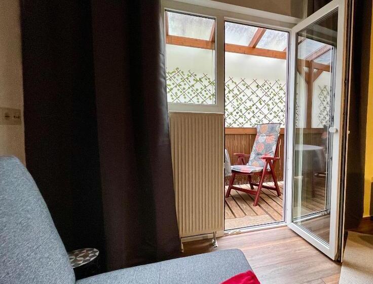 شقة غرفة واحدة, Auermühle