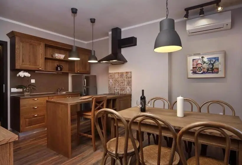 スリーベッドルーム　ヴィラ, Esterra Vini Guest House