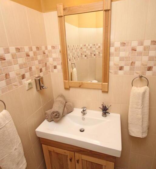 غرفة قياسية, Penzión Kállai A Vináreň