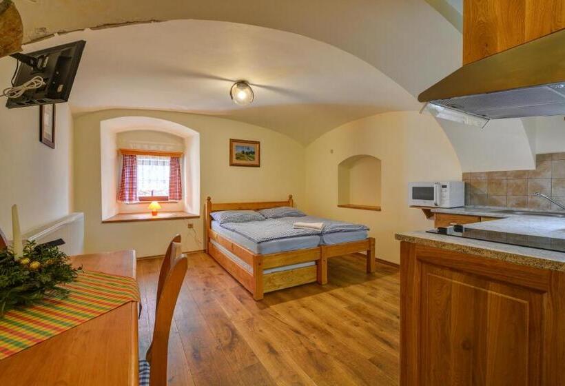 חדר סטנדרט לשלושה, Penzion Stanský Mlýn