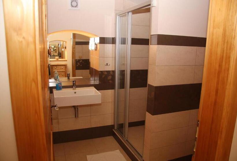 חדר סטנדרט לשלושה, Penzion Stanský Mlýn