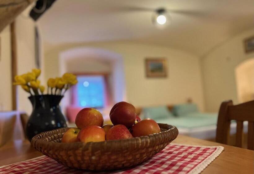 חדר סטנדרט לשלושה, Penzion Stanský Mlýn