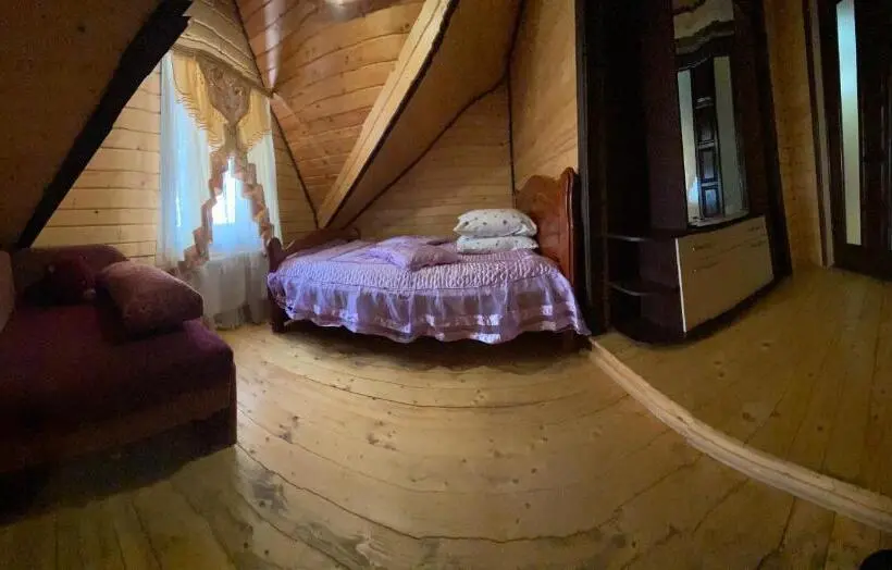 Habitació Triple Clàssica, Plavianska Sadyba