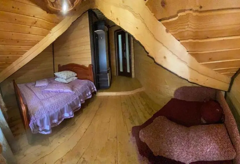 Habitació Triple Clàssica, Plavianska Sadyba