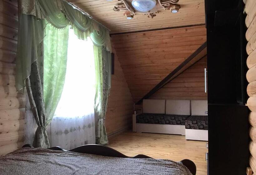 침실 3개 아파트, Plavianska Sadyba