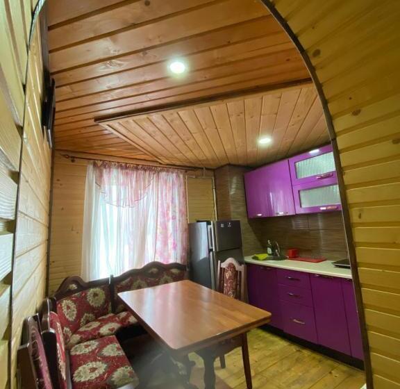 침실 1개 주택, Plavianska Sadyba