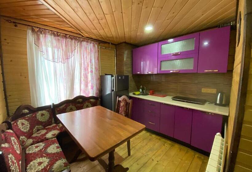 침실 1개 주택, Plavianska Sadyba