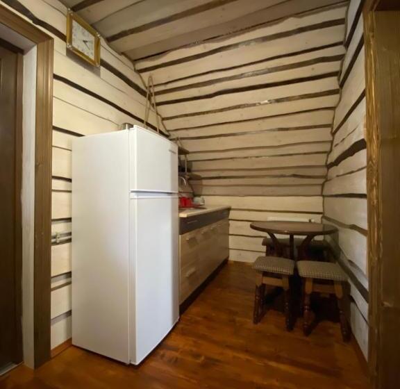 침실 2개 주택, Plavianska Sadyba