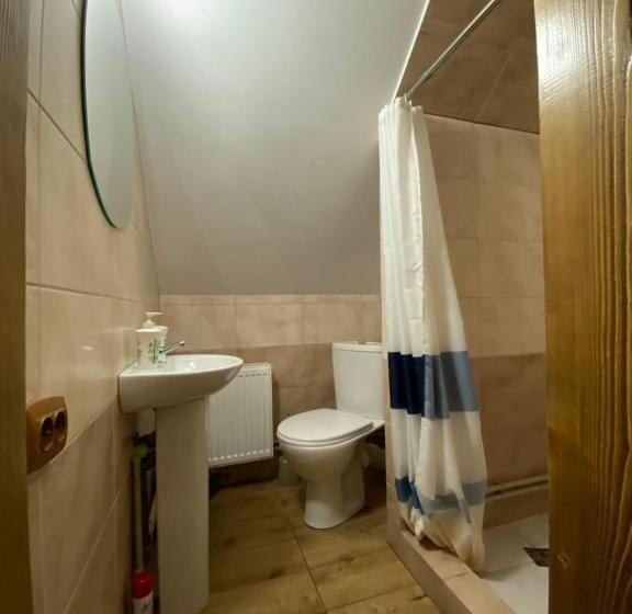 침실 2개 주택, Plavianska Sadyba