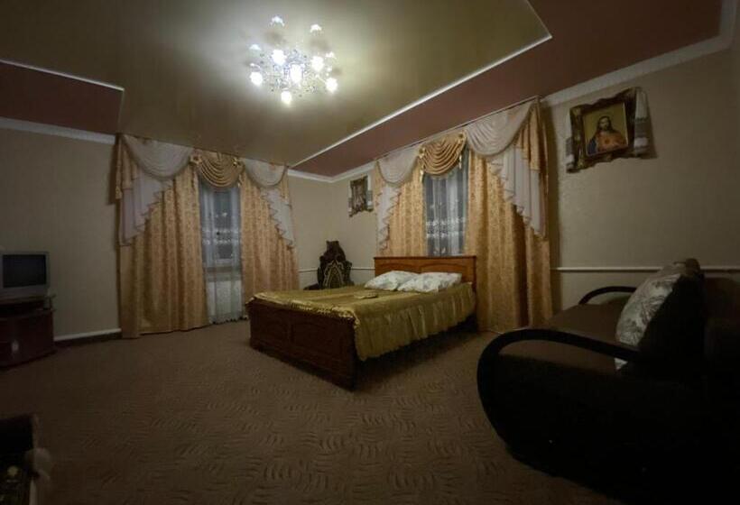 침실 1개 주택, Plavianska Sadyba