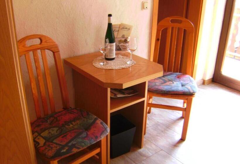 غرفة قياسية, Weingut Gästehaus Karl Otto Nalbach