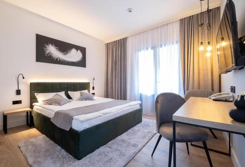 דירת חדר, Pensiunea Casa Georgia