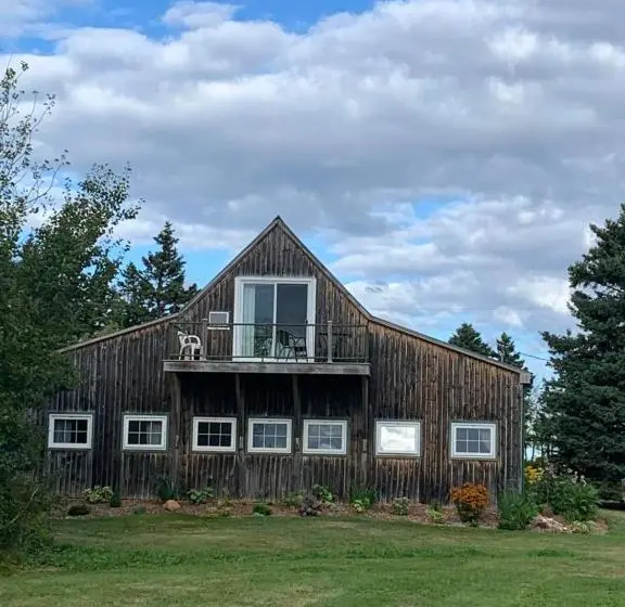 エコノミールーム, Ned S Landing At Spry Point And The Barn At Spry Point