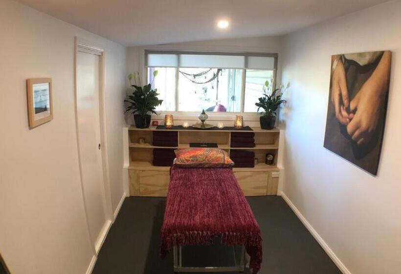 סוויטת 2 חדרי שינה, Yanada