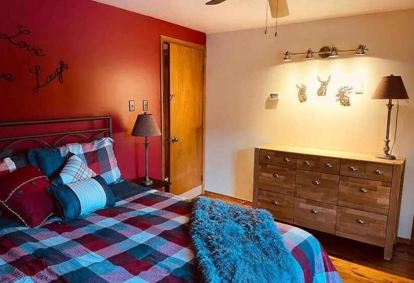 スイート, Forest & Lake Pei Bed & Breakfast
