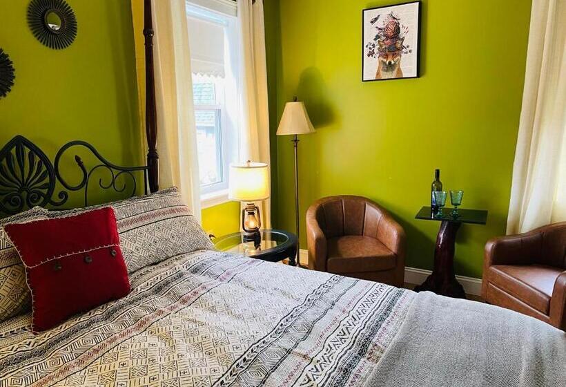 스탠다드 룸 공동 욕실, Forest & Lake Pei Bed & Breakfast