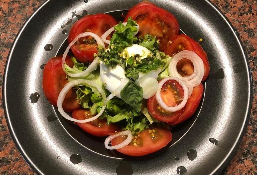 غرفة قياسية رباعية, Acropole Asco