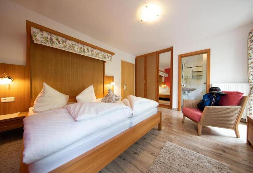 标准间, Bergfrieden