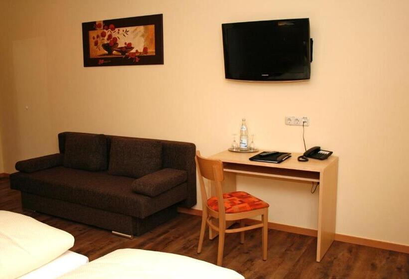 Номер Стандарт, Gasthof Zur Post