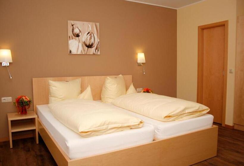 Номер Стандарт, Gasthof Zur Post