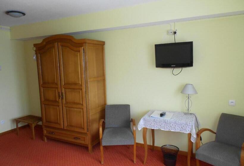 スタンダードルーム, Hôtel Restaurant Roess