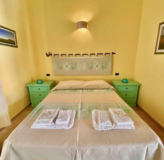 חדר סטנדרט, Su Massaiu