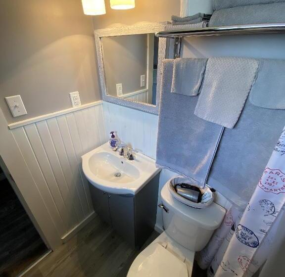 Standard Szoba 2 Franciaággyal, The Pines Motel And Cottages