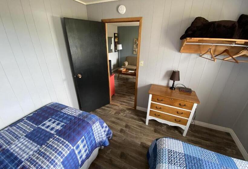 ２ベッドルームハウス, The Pines Motel And Cottages