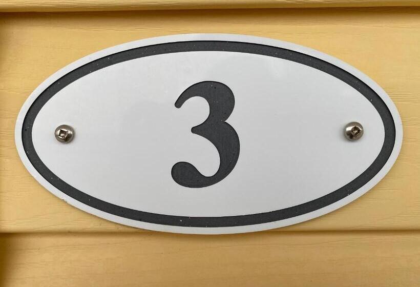 1 Szobás Apartman, The Pines Motel And Cottages