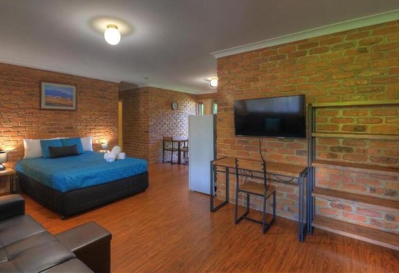 جناح عائلي, Wondai Colonial Motel & Ivory S Restaurant