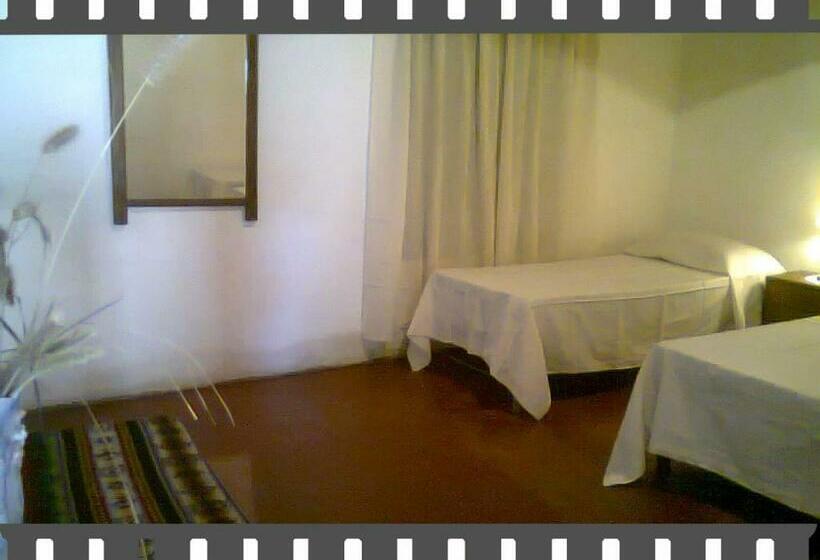 غرفة قياسية رباعية, Las Tinajas De San Carlos