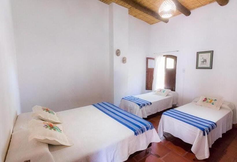 غرفة قياسية رباعية, Las Tinajas De San Carlos