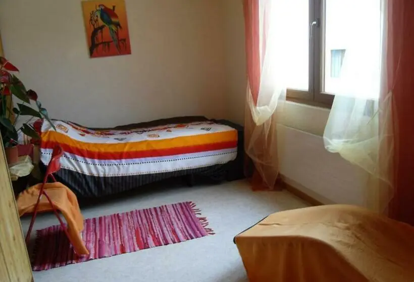 スタンダードシングルルーム, Bed&breakfast In Flüh