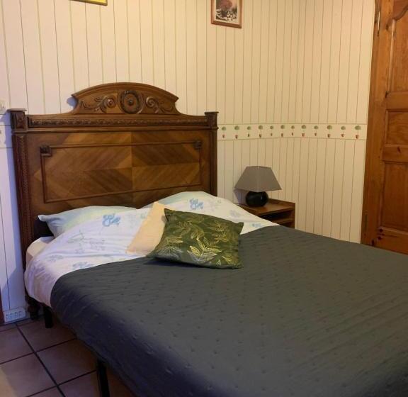 חדר אקונומי, La Ferriere