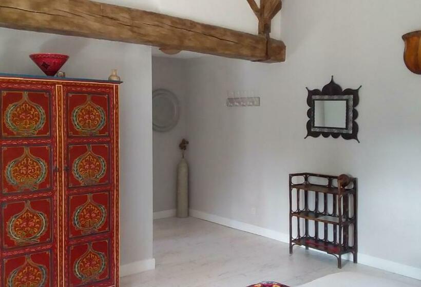 חדר סטנדרט, La Grange De Gournay