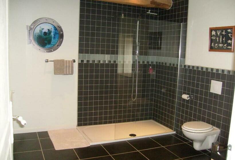 סוויטה, La Grange De Gournay