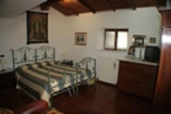 غرفة قياسية, La Mandra