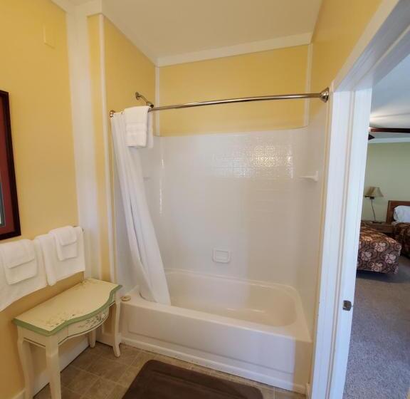 Quarto Triplo Estandar, Honor Motel