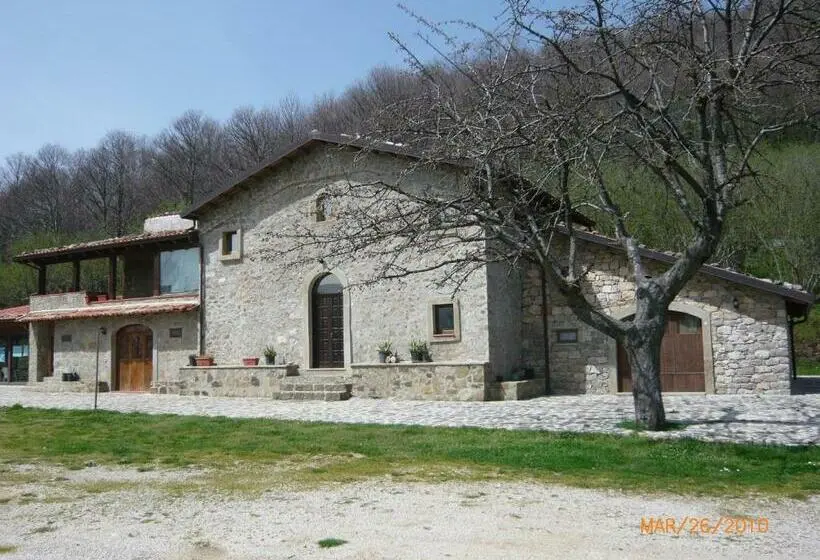 スタンダードスタジオ, Agriturismo Il Vignale