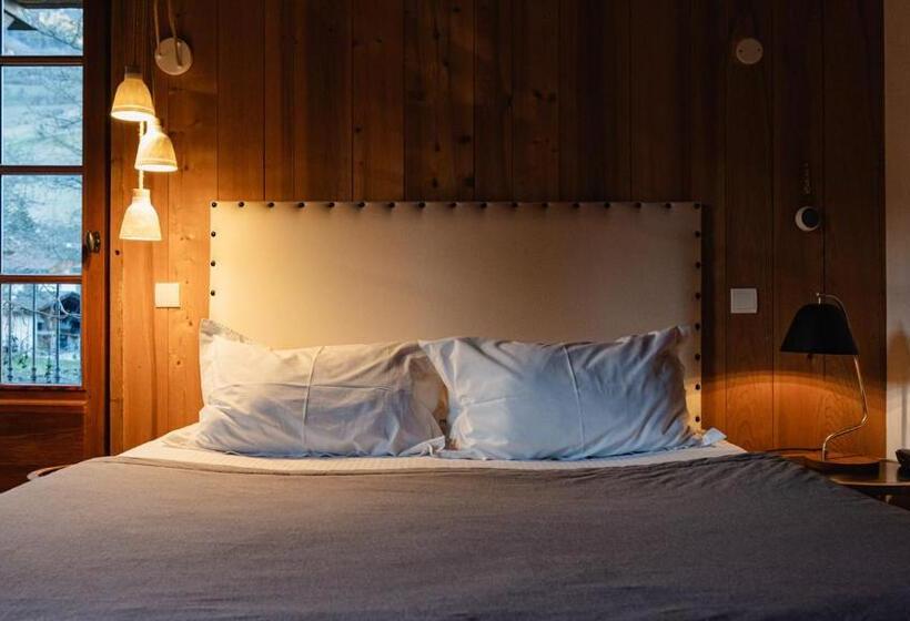 חדר דלוקס עם מרפסת, Auberge Le Moulin De Léré Restaurant Frédéric Molina 1 étoile