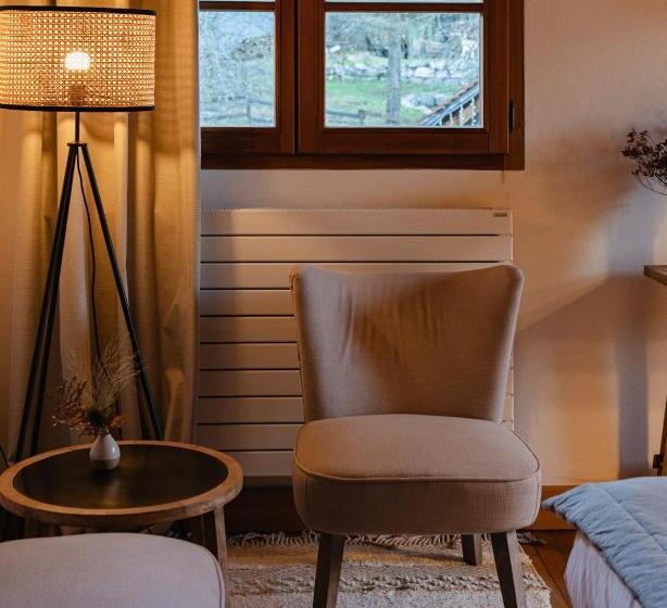 חדר דלוקס עם מרפסת, Auberge Le Moulin De Léré Restaurant Frédéric Molina 1 étoile