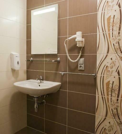 Quarto Estandar, Vír