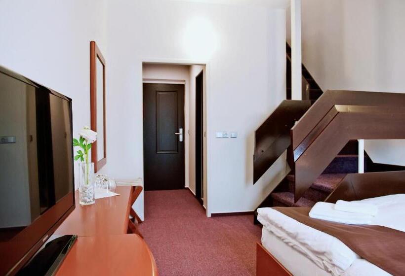 Apartamento 2 Dormitórios, Vír