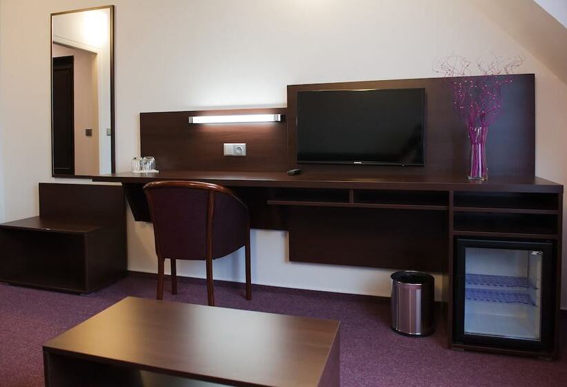 Apartamento 2 Dormitórios, Vír